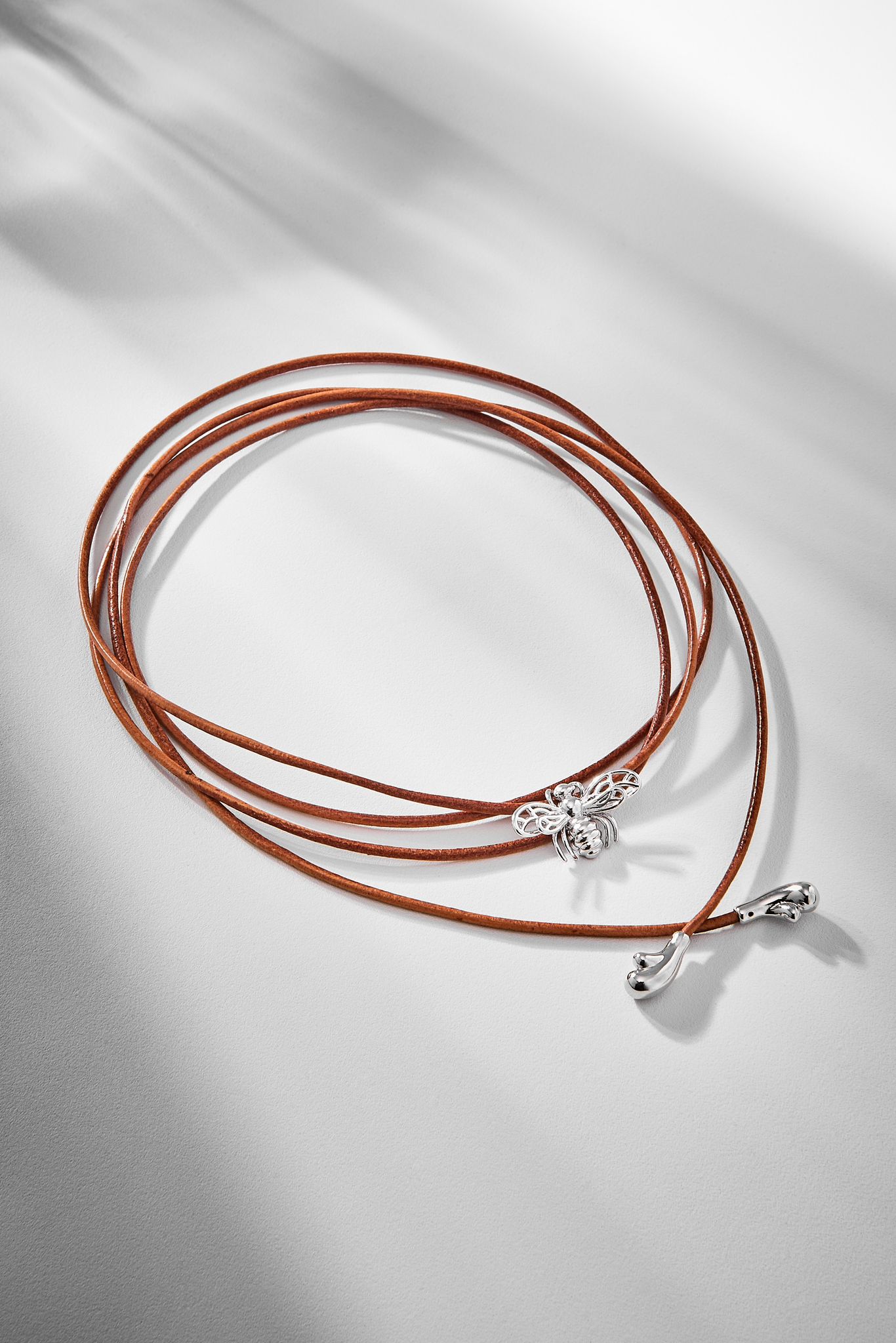 Collana Ape in Pelle (Madre)