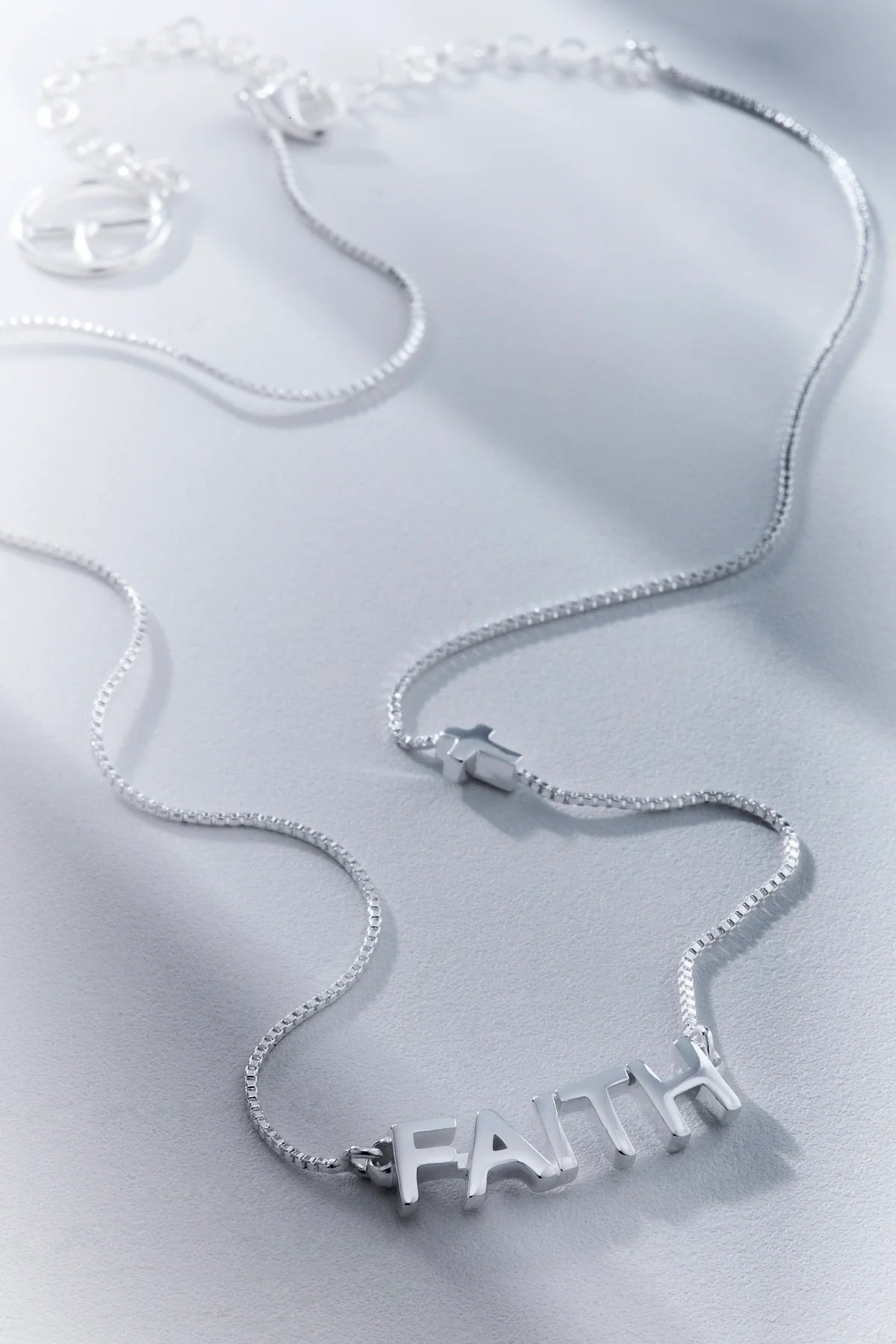 Collana Faith