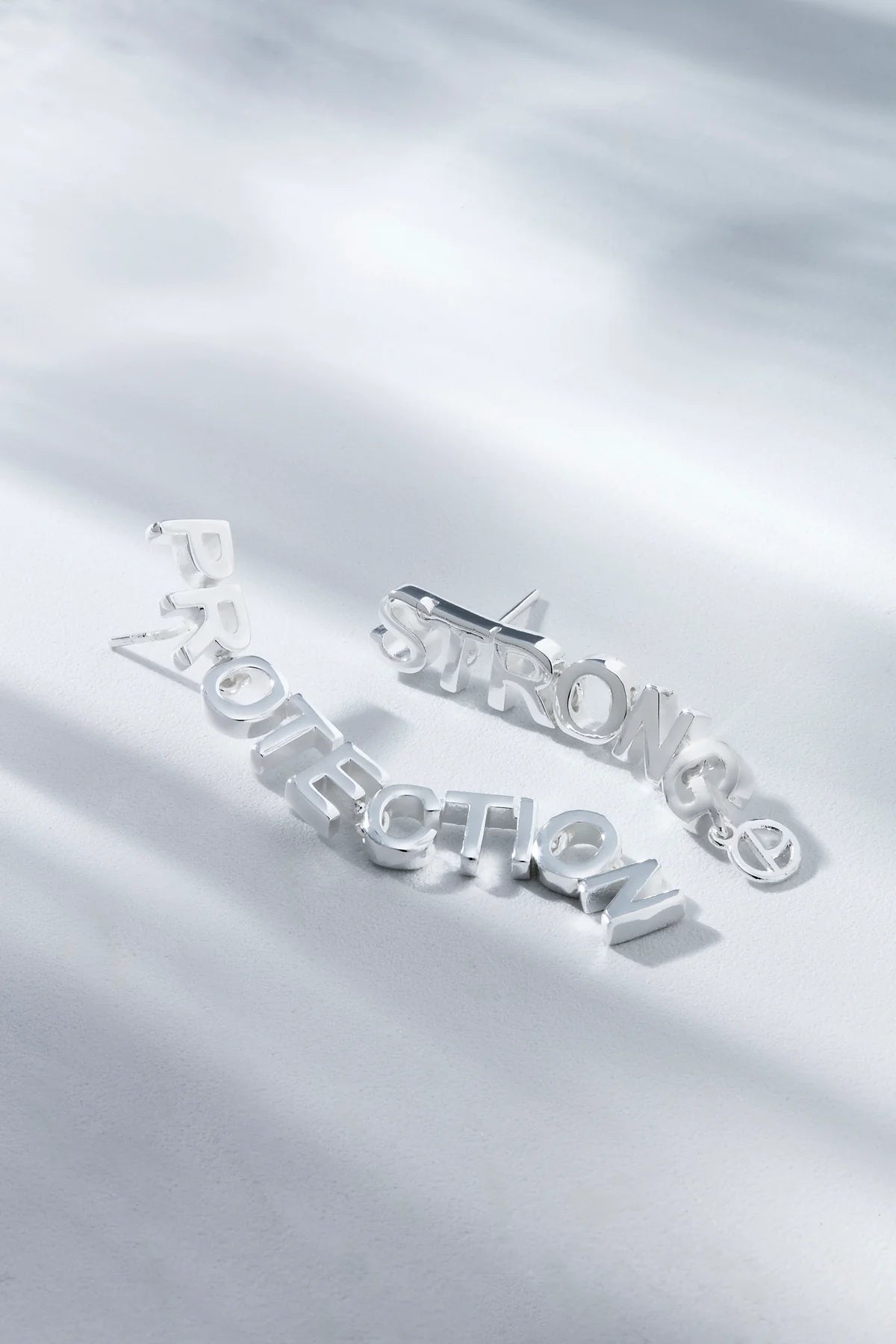 Orecchino Strong And Protection