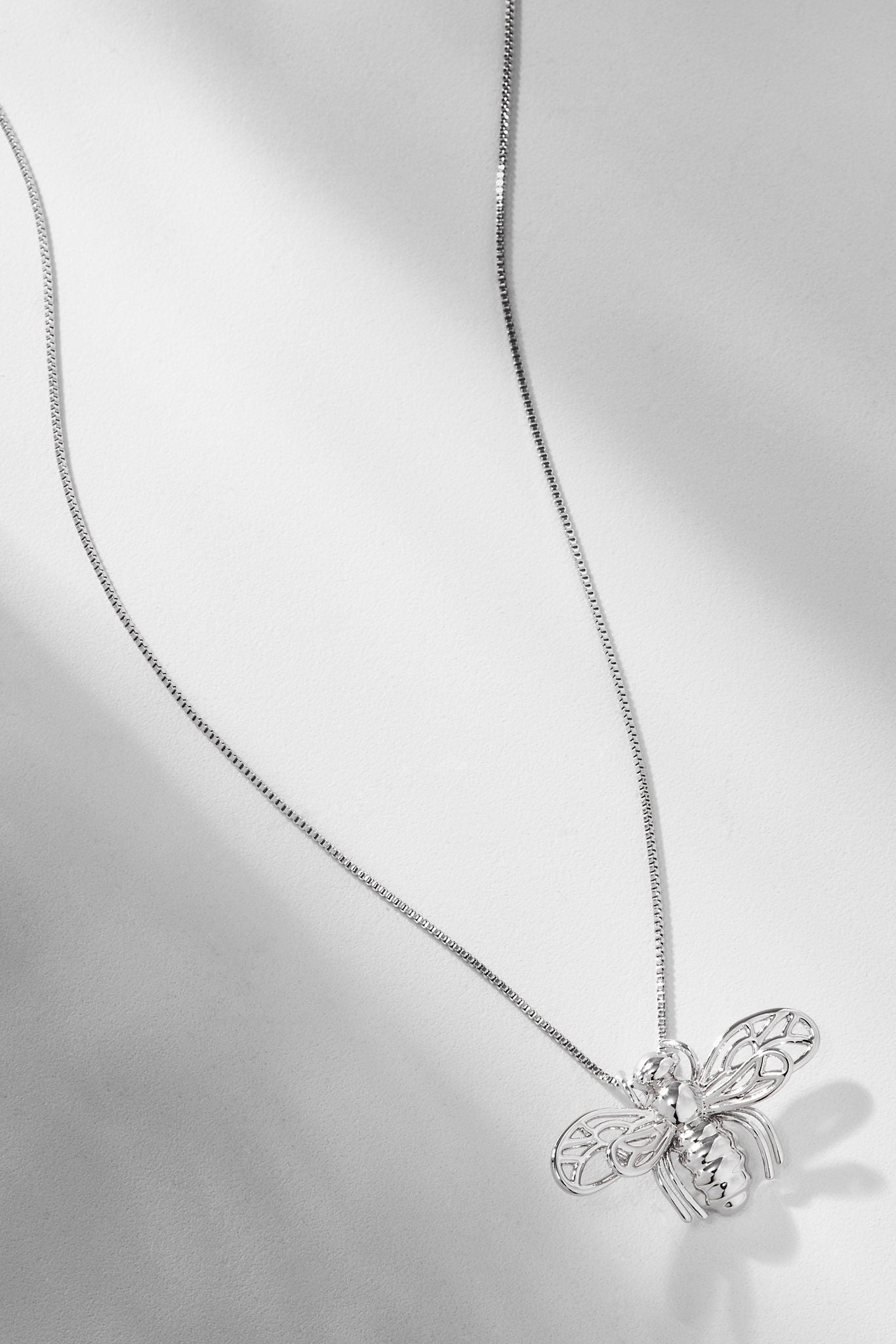 Collana Ape Regina