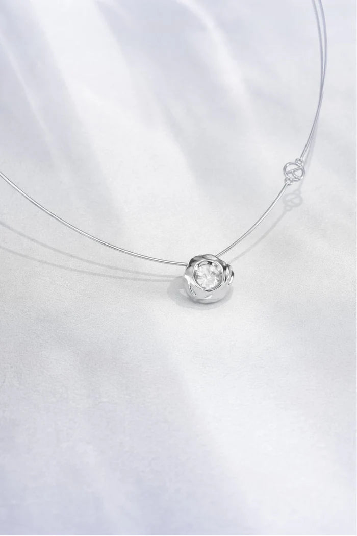 Collana Essentia