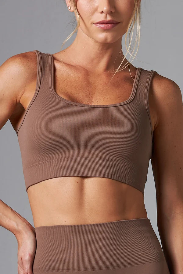 Top Outsider Seamless